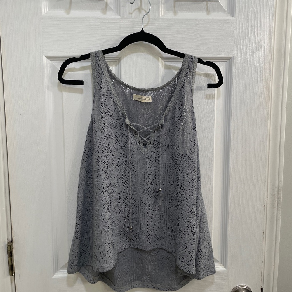 Abercrombie & Fitch Lace V-neck tank, Gray, Size M